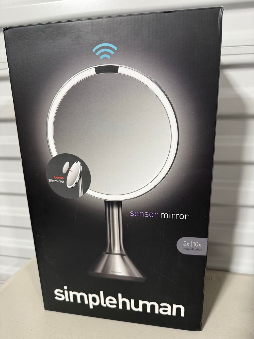 Simplehuman 8” Round Sensor Makeup Mirror